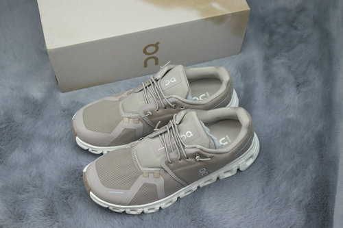 On Cloud 6 me women